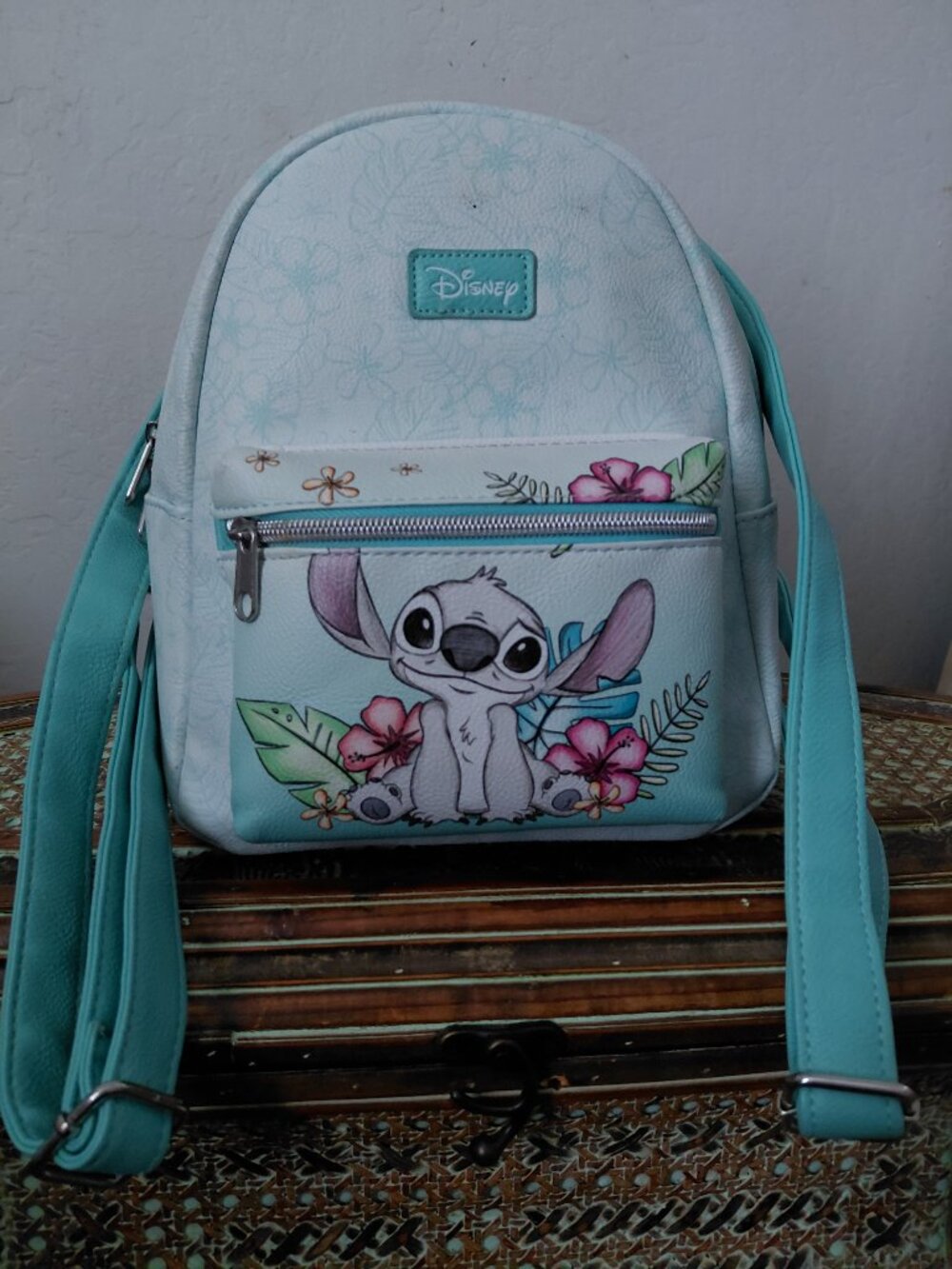 DISNEY "STITCH" BACKPACK - Picture 2 of 4
